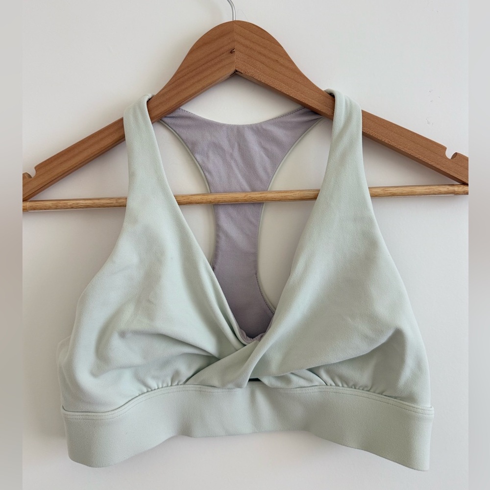 Lululemon Women's Light Green Sports Bra